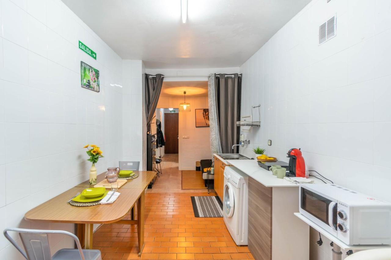 Acogedor Apartamento En El Corazon De Pamplona Exterior foto