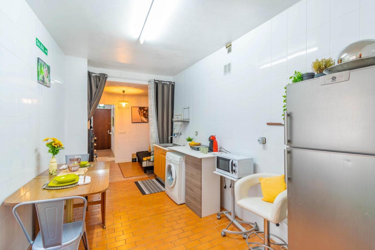 Acogedor Apartamento En El Corazon De Pamplona Exterior foto
